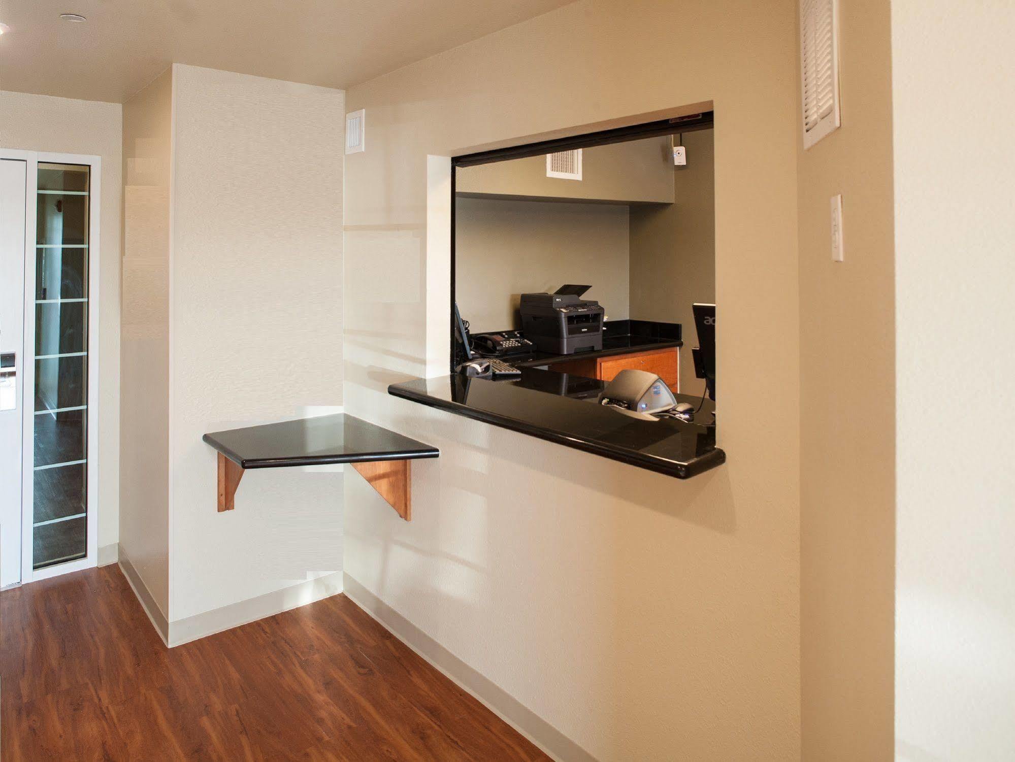 Woodspring Suites אוקלה מראה חיצוני תמונה